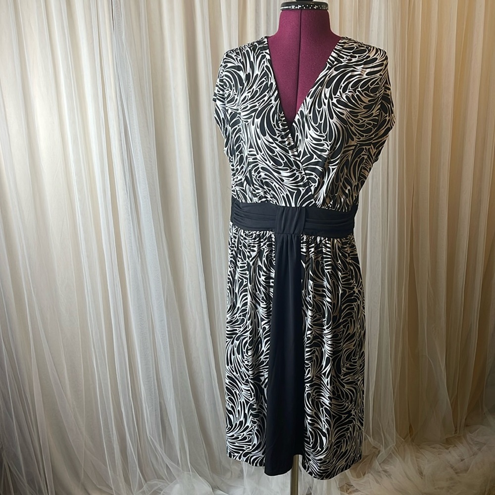 CATO Black & White Dress Size S